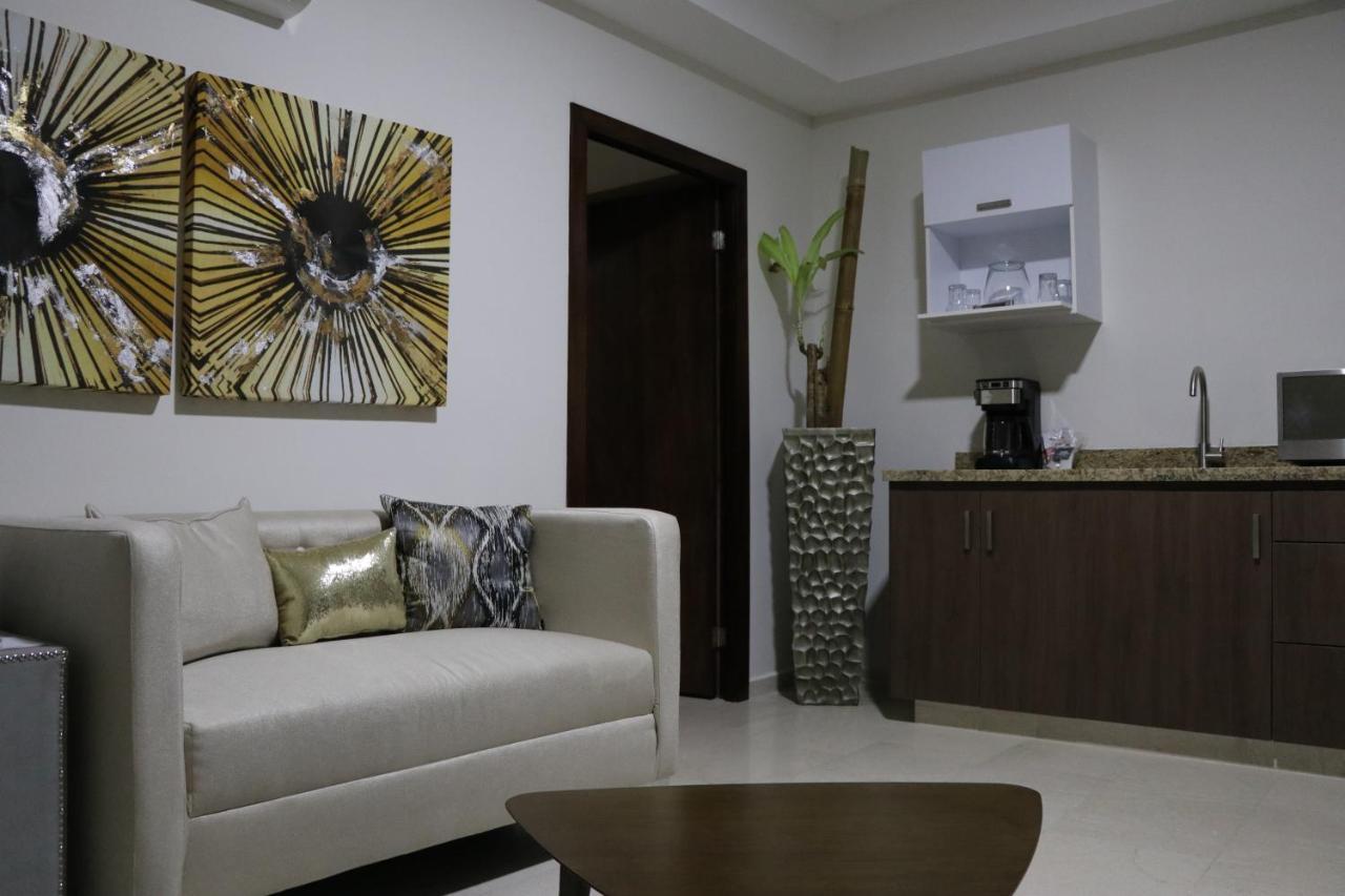 Hotel Andalucia Torreón Zewnętrze zdjęcie