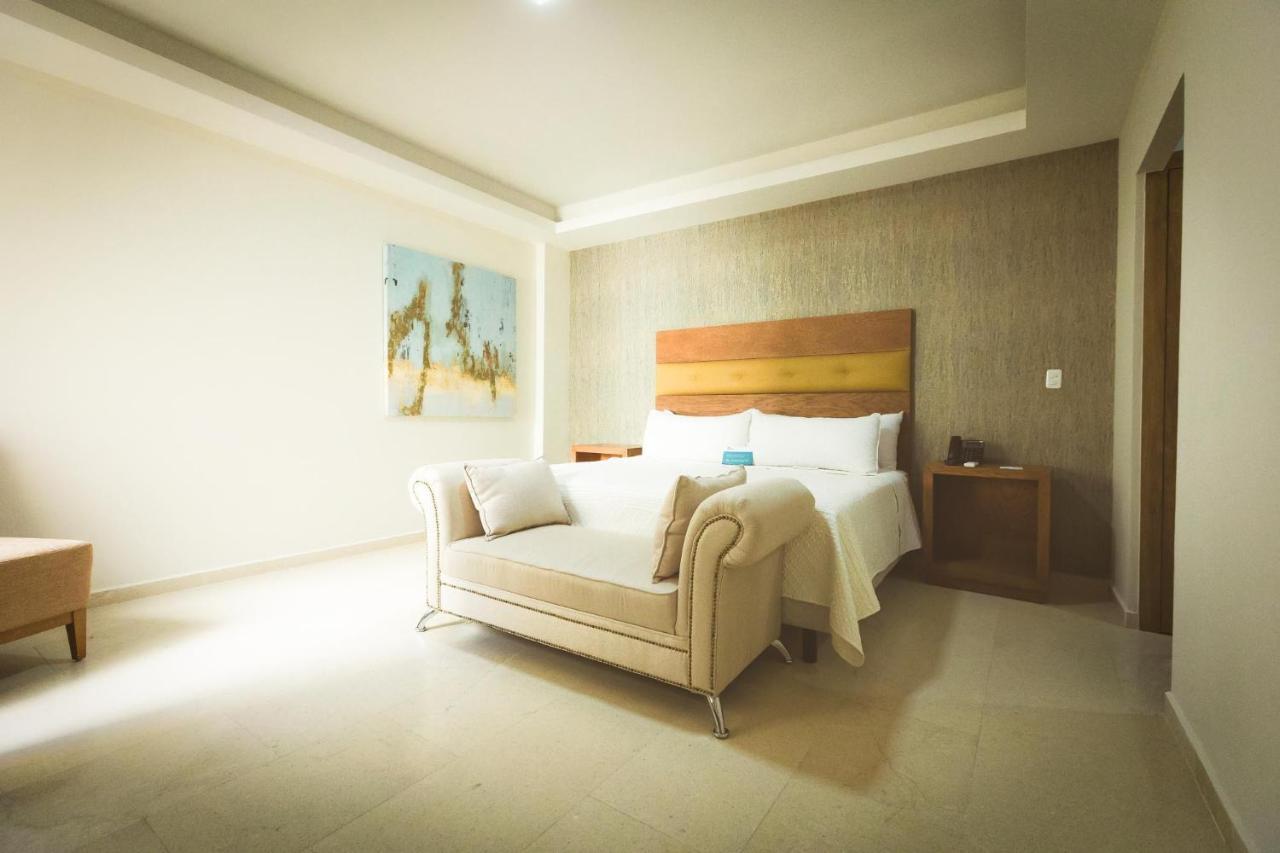 Hotel Andalucia Torreón Zewnętrze zdjęcie